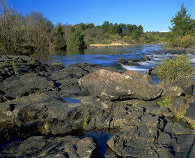 Kambah Pool To Pine Island - Accommodation Asia 0