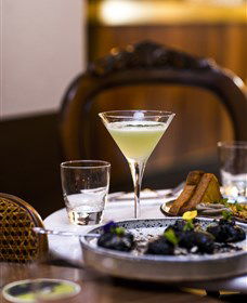Parlour Wine Room - Accommodation Asia 2
