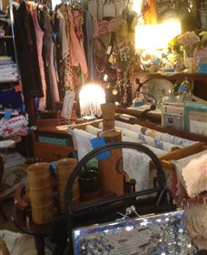 Mountain Blue Vintage Linen - Accommodation Guide 6