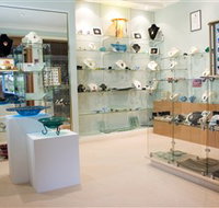 The Glass Gallery - BS Glass Art - Accommodation Guide