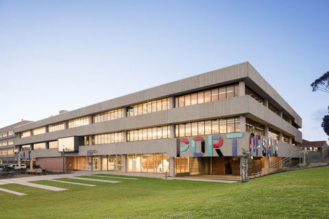 Gippsland Art Gallery - Accommodation Guide 0