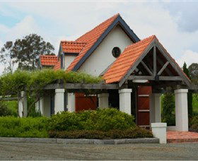 Travertine Wines - Accommodation Guide 0