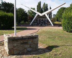 Southern Cloud Memorial - Accommodation Guide 0