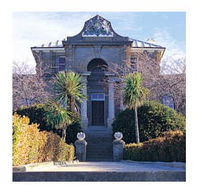 Lambie Town Walk - Accommodation Guide