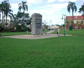 Sandgate War Memorial Park - Accommodation Guide 2