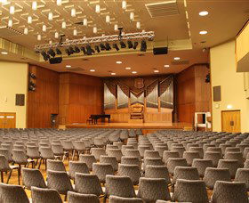 Wollongong Town Hall - Accommodation Asia 0