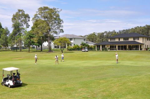Emerald Downs Golf Course - Accommodation Asia 3