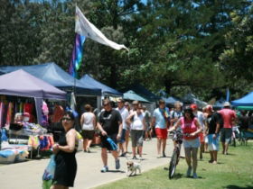 Broadbeach Art And Craft Markets - Accommodation China 0