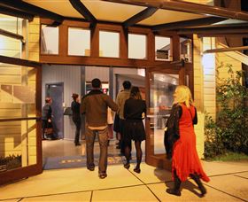 Jetty Memorial Theatre - Accommodation Guide 1