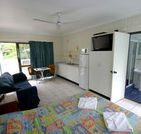 Tropical Palms Inn - Accommodation Guide