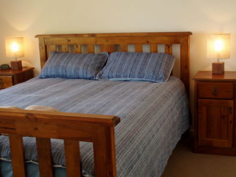 Lake Escape - Accommodation Asia 0