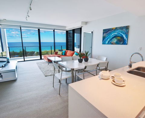 Ultra Broadbeach - Accommodation China 3