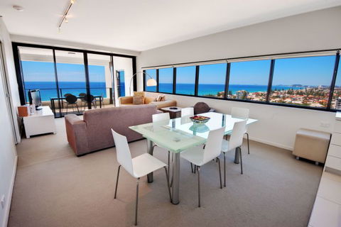 Ultra Broadbeach - Accommodation China 12
