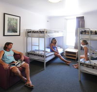 Yamba YHA - Accommodation Guide