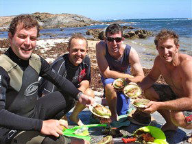 Goin' Off Safaris - Accommodation China 13