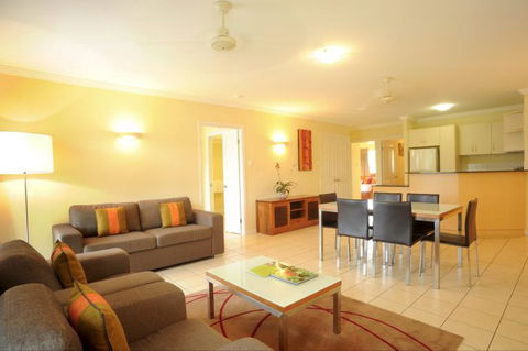 Bay Village Tropical Retreat - Accommodation Asia 2