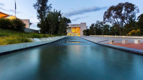 High Court Of Australia - Accommodation China 0
