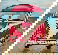 Bug Love - Boardwalk Bar 3.00-5.00pm - Accommodation Asia