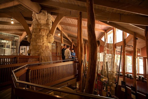 Grampians National Park With Kangaroos And MacKenzie Falls From Melbourne - Accommodation Guide 3