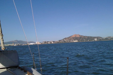 Townsville Early Morning Sailing Cruise Boat Tour - Accommodation China 2