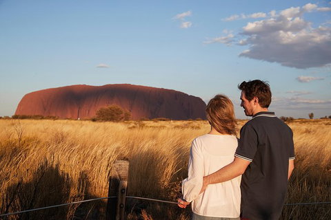 Uluru (Ayers Rock) Sunset With Outback Barbecue Dinner And Star Tour - Accommodation China 0