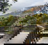 Lake Ross - Accommodation Guide