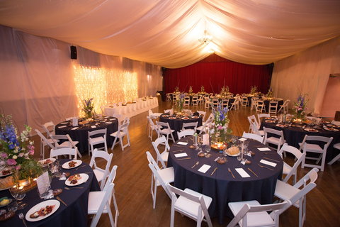 Naracoorte Town Hall - Accommodation Guide 1