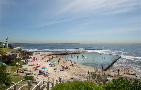 Oak Park Beach Cronulla - Accommodation Asia 0