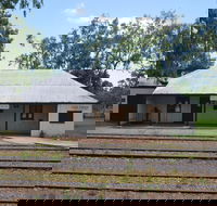 Pine Creek Railway Precinct - Accommodation Guide