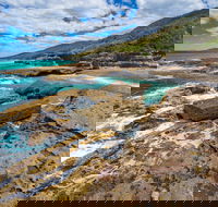 Singing Stones Beach - Accommodation Asia