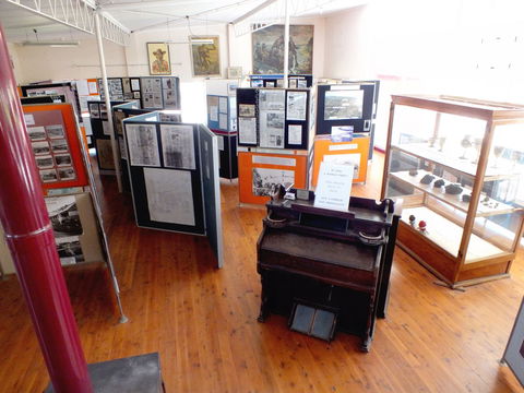 Stewarts Visitor Information And Gallery - Accommodation Asia 0