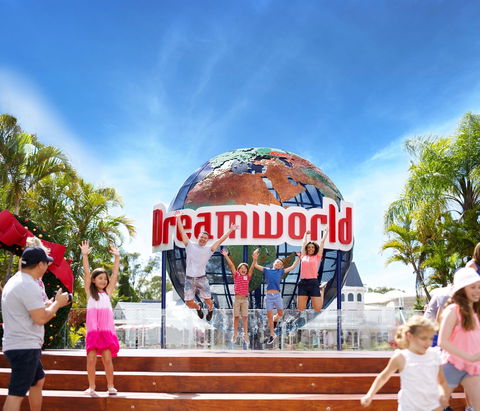 Dreamworld - Accommodation Guide 0
