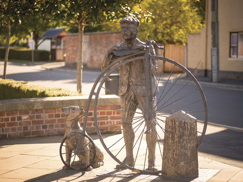 Heritage Highway - Accommodation Guide 0