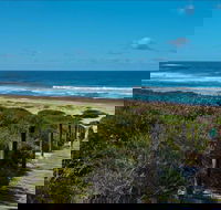 Pelican Beach Road lookout - Accommodation Asia