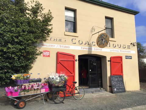 The Coach House Studio - Accommodation Guide 0