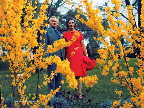 A Changing Australia: The Time Of Gough Whitlam - Accommodation Asia 0