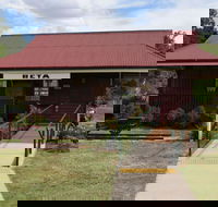 Beta Hut and Railway Memorabilia - Accommodation China