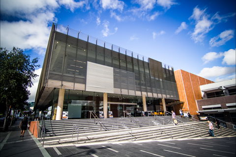 Blacktown City Libraries - Accommodation Guide 0