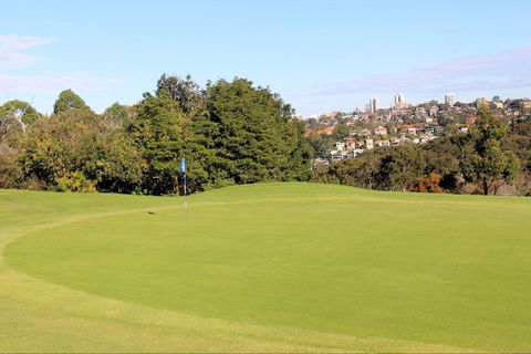Collier Park Golf Course - Accommodation Guide 0