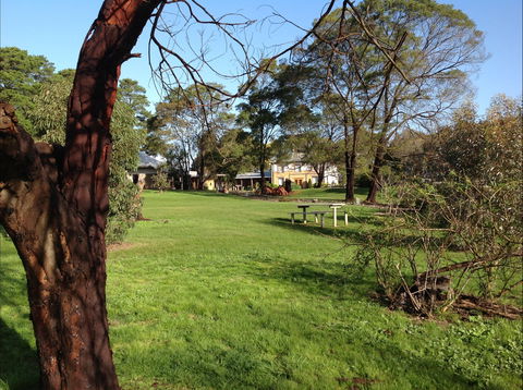 HIRL Hamilton Institute Of Rural Learning - Accommodation Guide 2