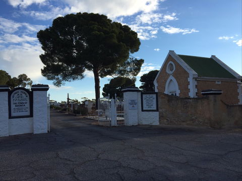 Moonta Cemetery - Accommodation China 2