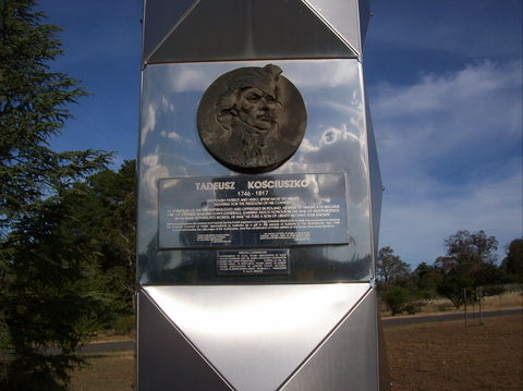 Tadeusz Kosciuszko Monument - Accommodation Guide 1