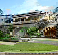 Yallum Park - Accommodation Guide