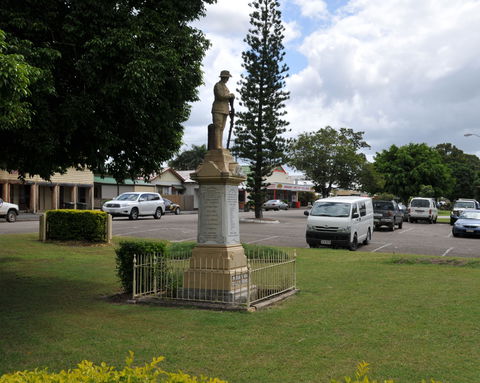 Miriam Vale War Memorial - Accommodation China 0