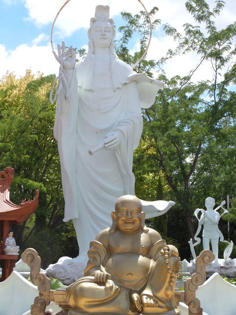 Sakyamuni Buddhist Centre/Van Hanh Monastery - Accommodation Asia 2