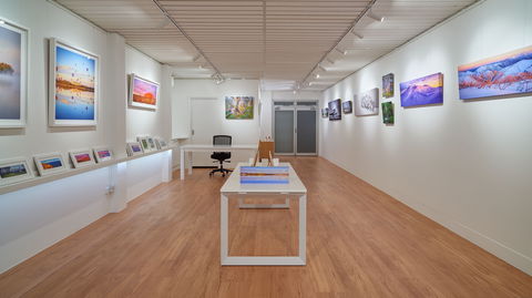 Scott Leggo Gallery - Accommodation Asia 1
