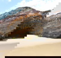 Shelley Caves - Accommodation Guide