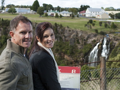 Waratah Falls - Accommodation Guide 1