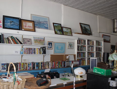 Holbrook Anglican Op-shop - Accommodation China 1