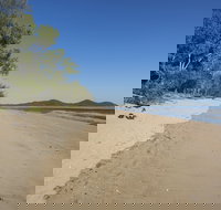 Smalleys Beach - Accommodation Guide